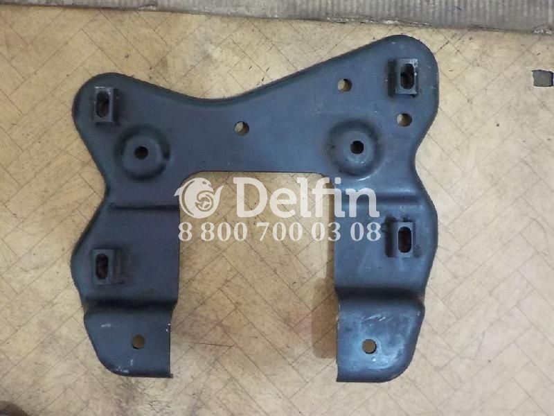 81416105499 Кронштейн бампера LH MAN