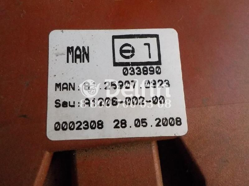 81259070323 Трансформатор напряжения 10A FLA MAN