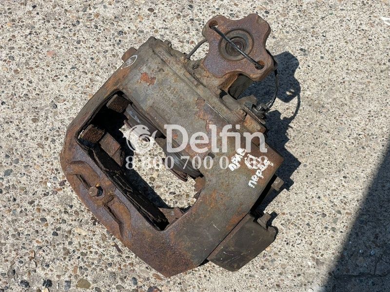 20424071 Суппорт тормозной передний правый Volvo