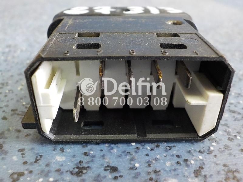 1421832 Выключатель Scania