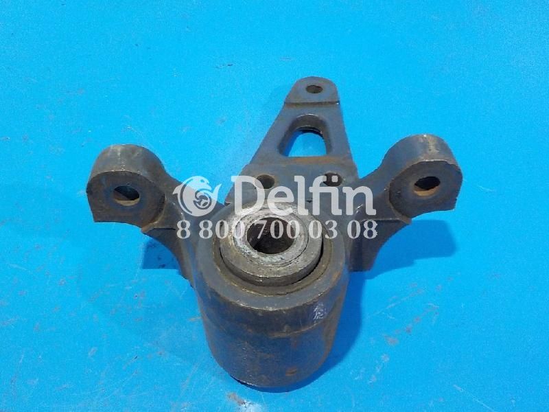 5010532768 Кронштейн рессоры прав. Renault