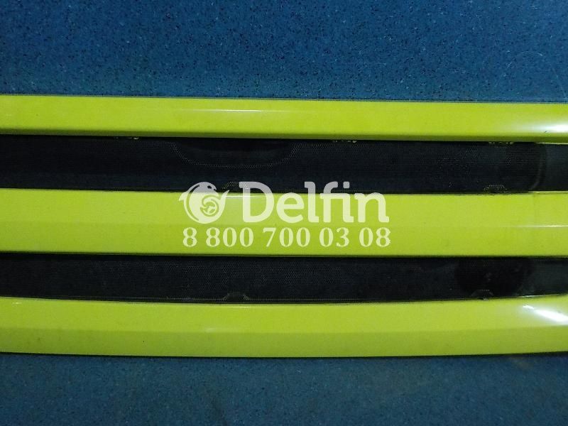 1536807 Решетка радиатора нижняя откидная Scania 5