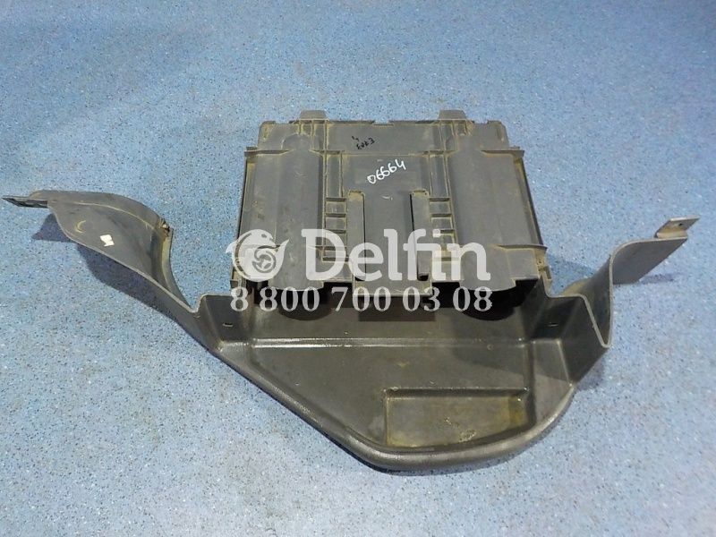 3175638 Бардачок салонный в торпедо Volvo