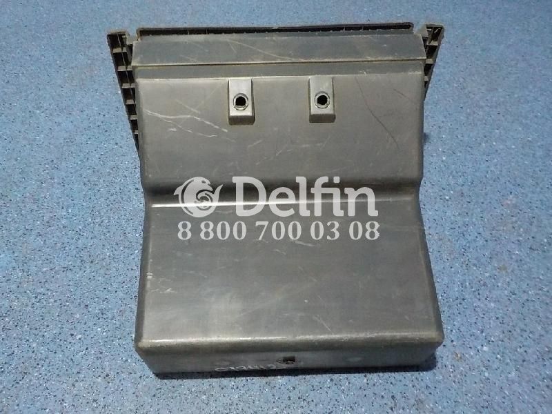 504009820 Бардачок Iveco