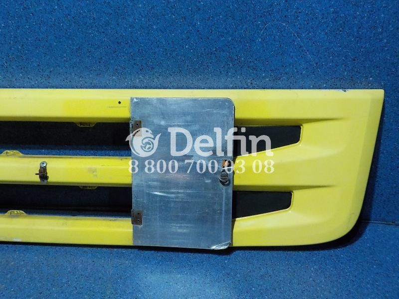 1875843 Облицовка радиатора (в сборе с сетками) Scania