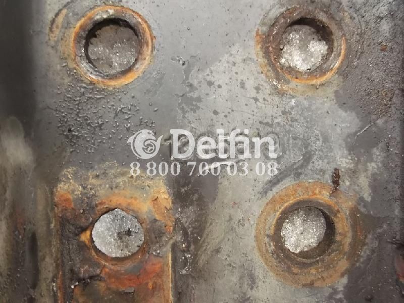 1854148 Левый кронштейн крепления противоподкатного ограждения (бруса) Scania