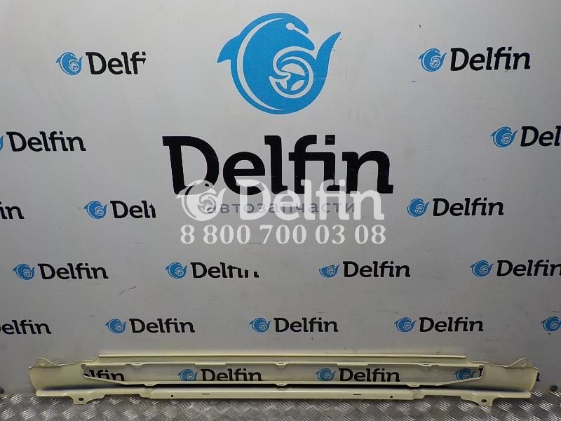 1872160 Средняя решетка радиатора Scania (Н)