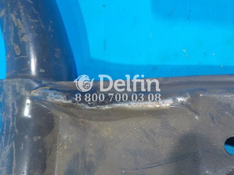 1725676 Кронштейн крыла RH Scania