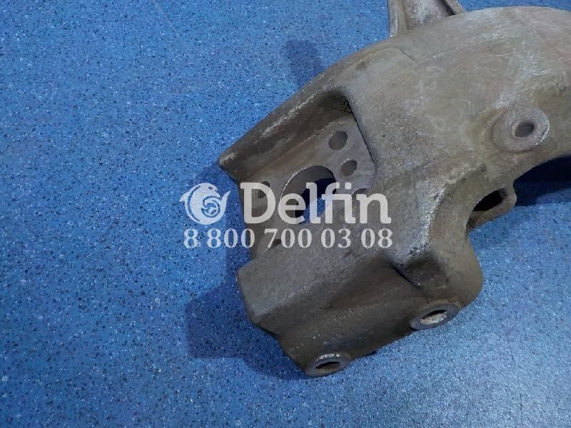 7482317468 Кронштейн переднего бампера LH Renault