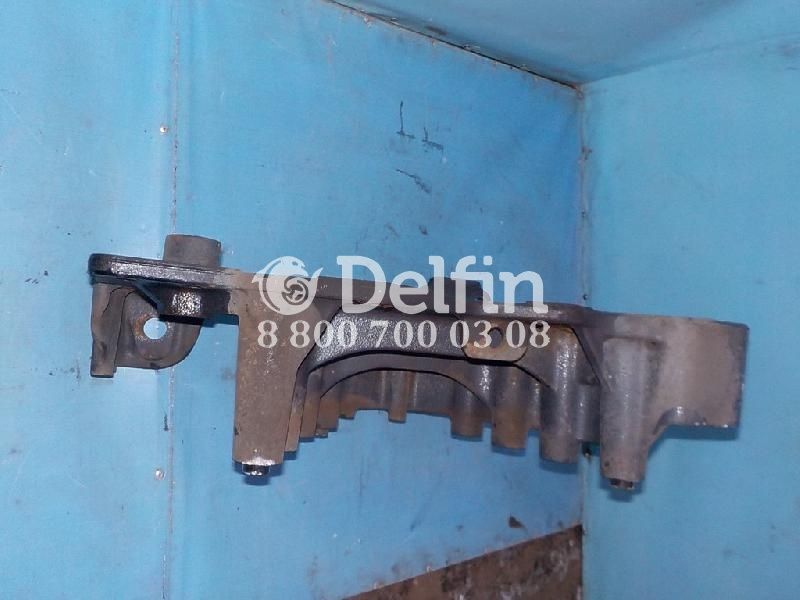 5010574081 Кронштейн рамы спереди LH Renault