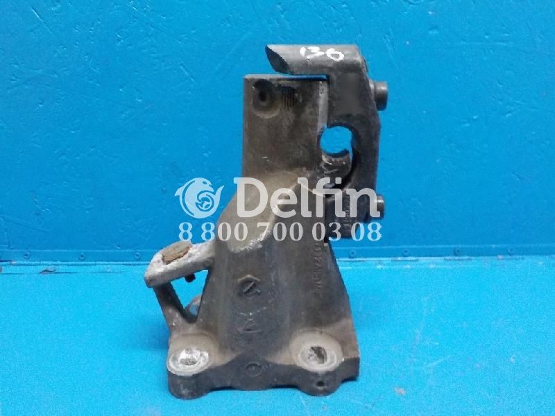 1927788 Левый кронштейн крепления стабилизатора кабины Scania