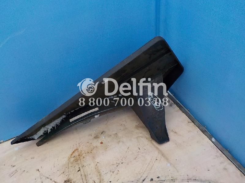 1364666 Накладка крыла правого, задняя часть (цвет серый) Scania