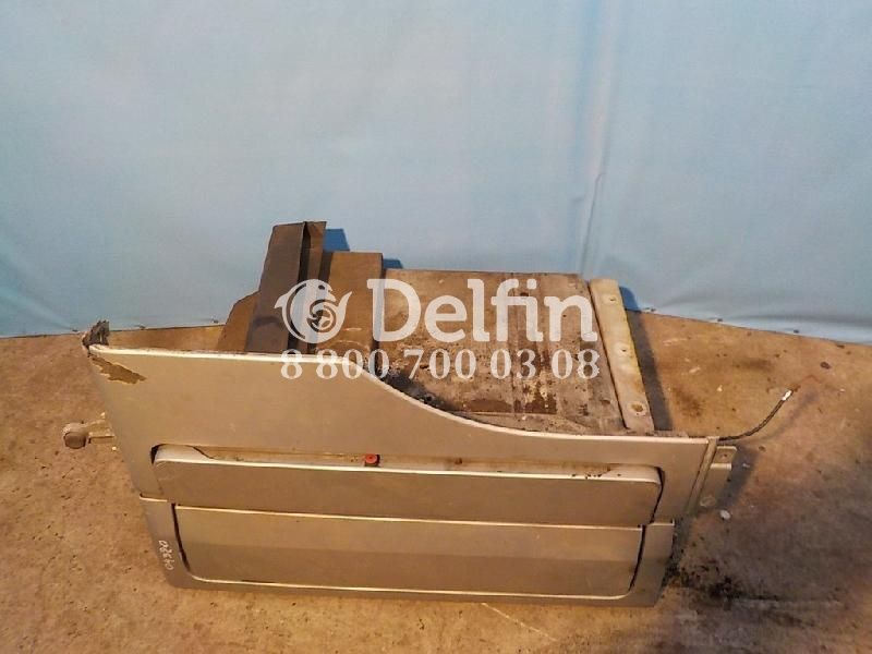 9418901790 Бардачок левый Mercedes Benz (Уценка)