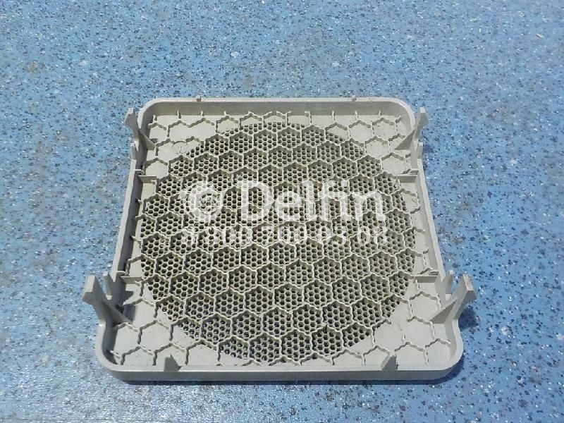 20379096 Решетка динамика Volvo