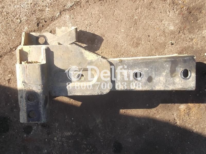 9303100809 Кронштейн бампера RH Mercedes Benz