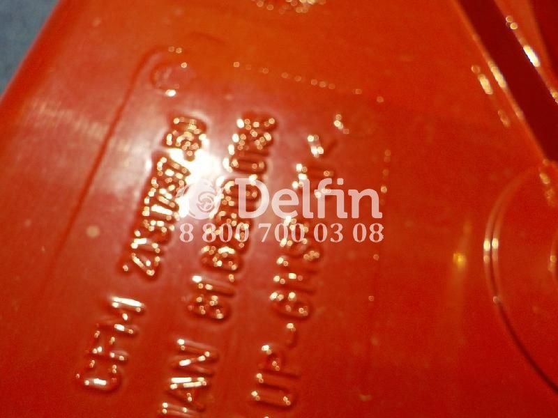 81629100136 Навесная часть спойлера правого RH MAN