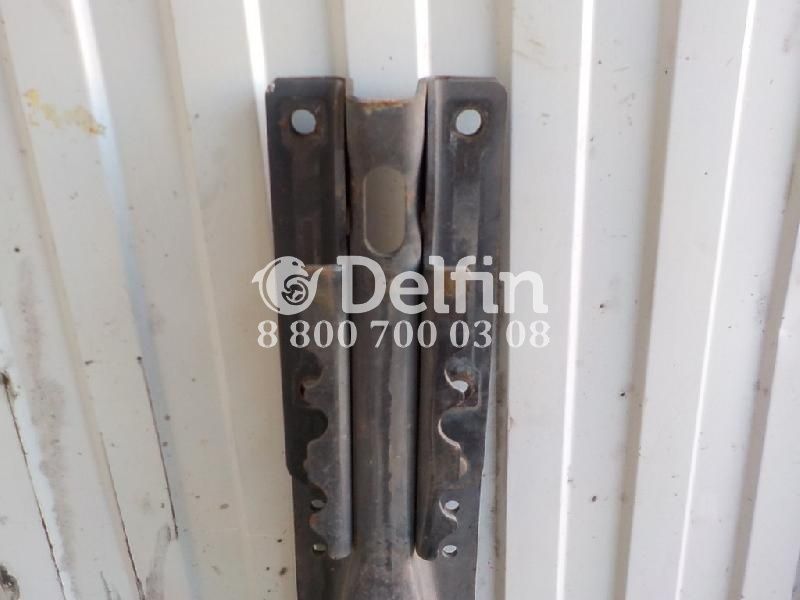 81418015487 Кронштейн топливного бака