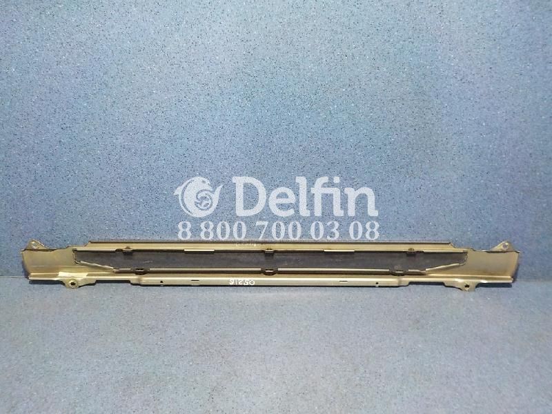 1872160 Решетка радиатора Scania (Уценка)