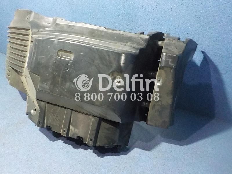 81612300210 Крыло справа MAN