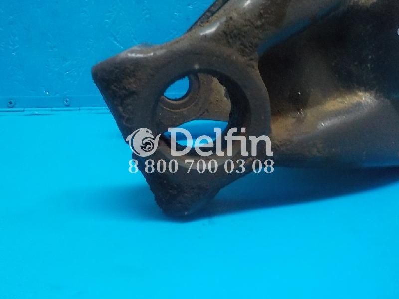 1528325 Кронштейн передней рессоры LH Scania