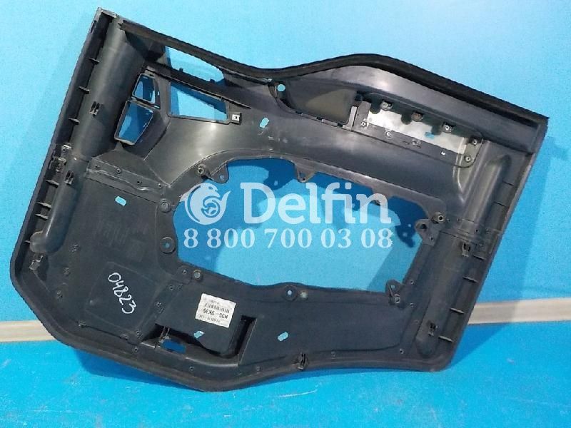 81626306027 Обшивка двери передней левой MAN