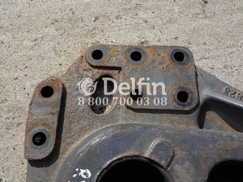 5010532822 Кронштейн крепления задней рессоры Renault