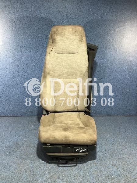 7482106042 Сиденье водительское Renault