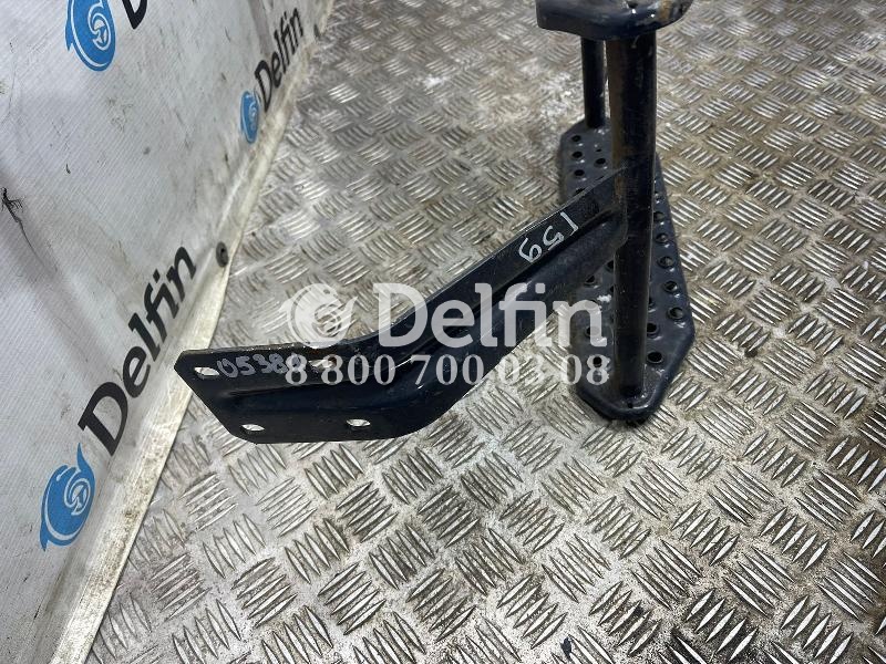41025156 Подножка Iveco