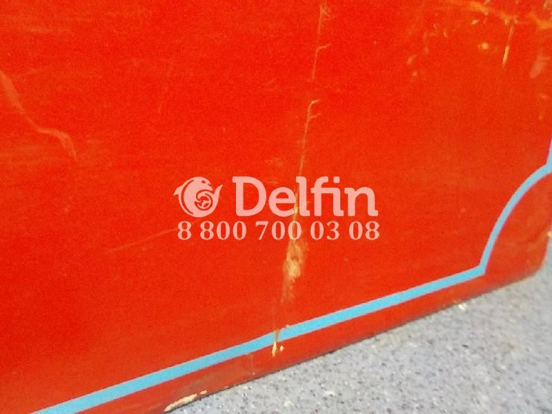 3176123 Крышка наружнего бардачка Volvo (Цвет красный)