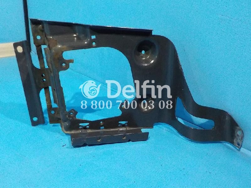 1820016 Кронштейн бампера Scania