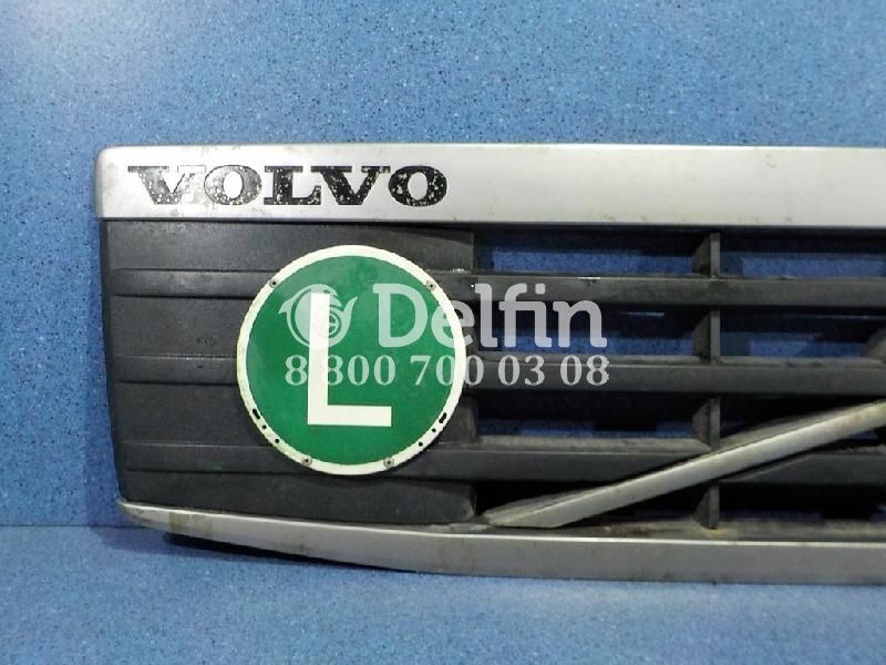 82322924 Решетка радиатора Volvo