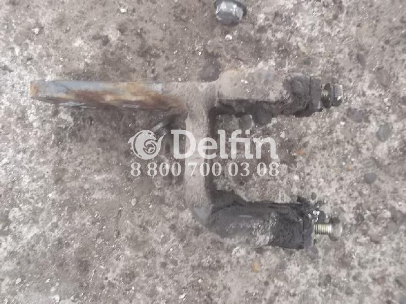 1363906 Кронштейн крепления передней рессоры LH DAF