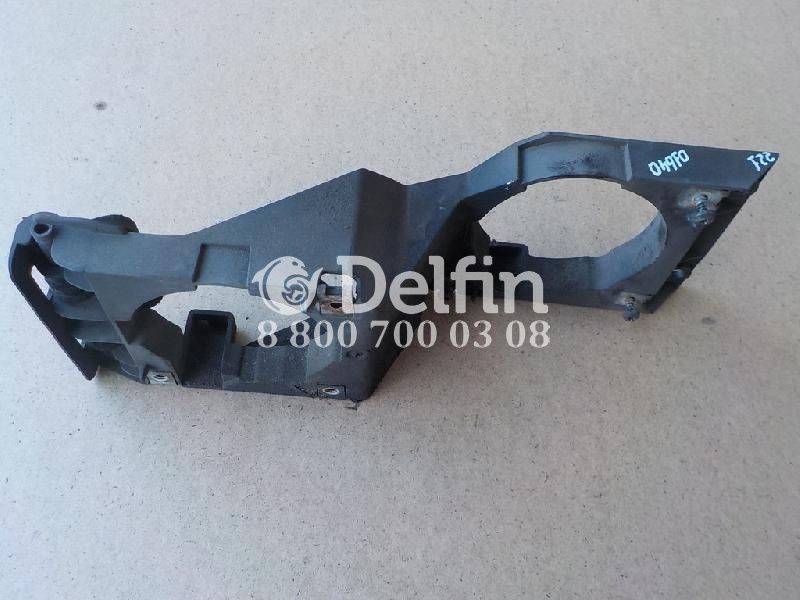 1786692 Кронштейн фары противотуманной левой Scania 5 б/у