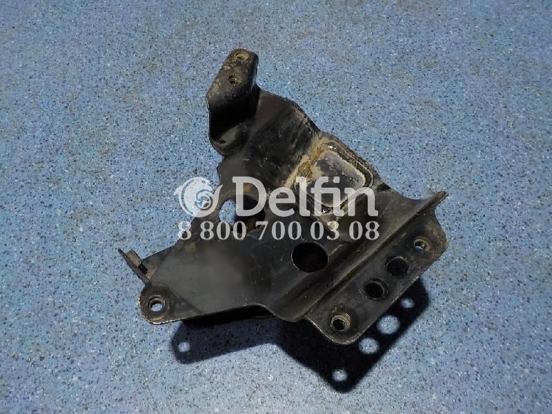 1521193 Кронштейн бачка ГУРа Scania