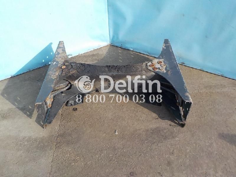 20579595 Траверса рамы поперечная Volvo