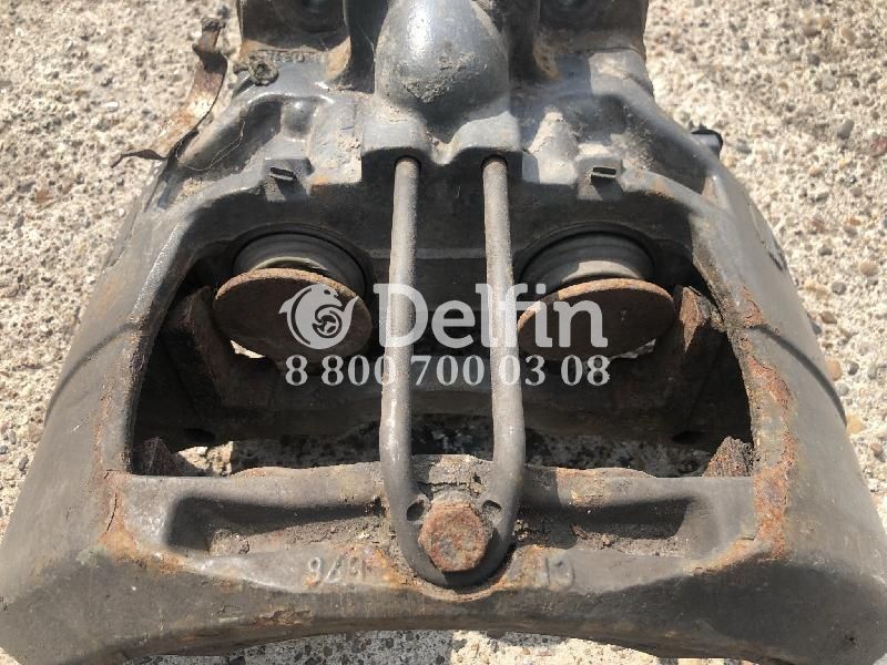 7421454870 Суппорт тормозной задний правый Renault