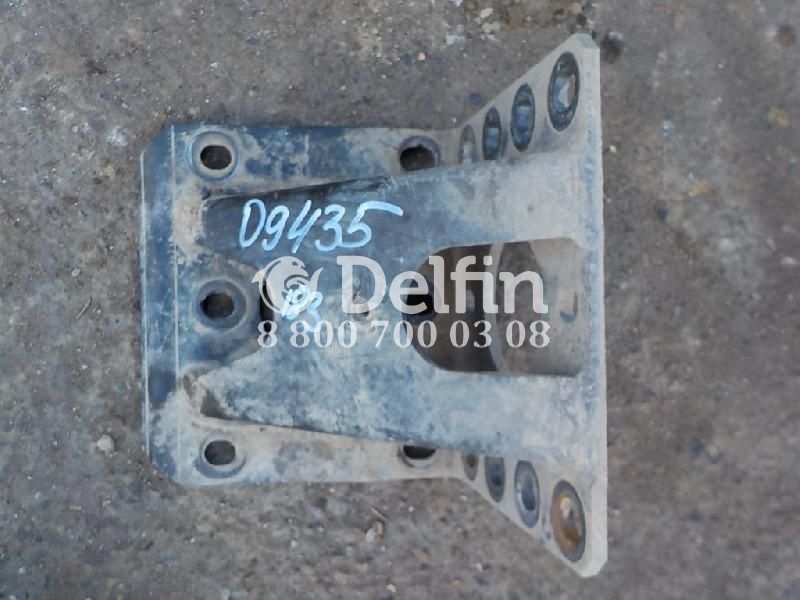 8161598 Кронштейн рамы Iveco