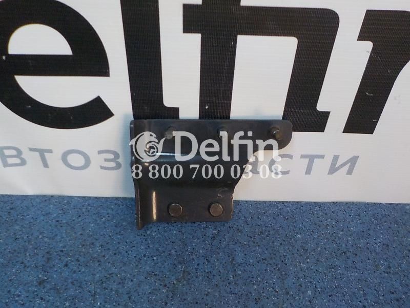 2499058 Кронштейн подножки правый RH Scania  6 серии