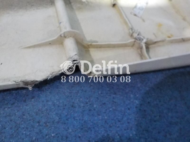 20360813 Спойлер кабины Volvo