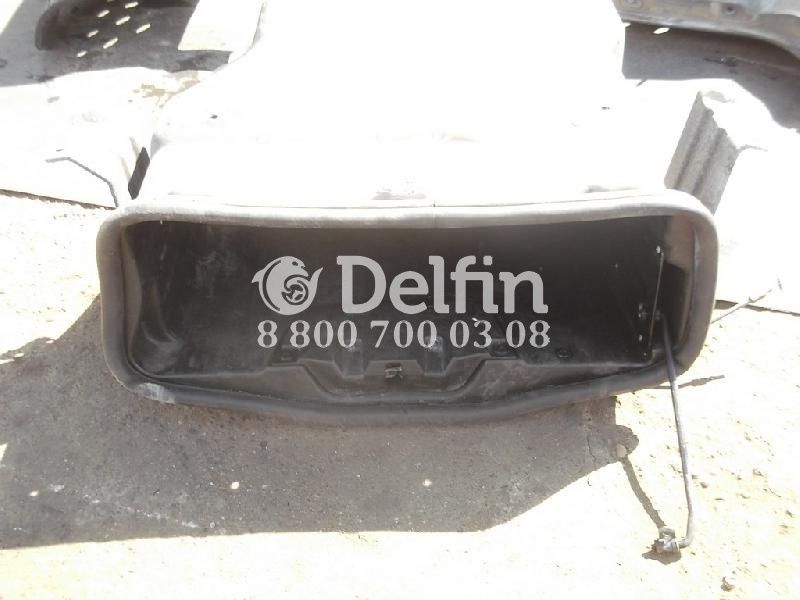 504008525 Бардачок кабины Iveco