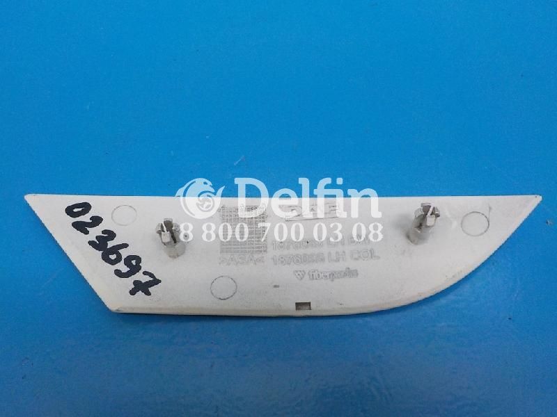 1876033 Заглушка спойлера левая LH DAF