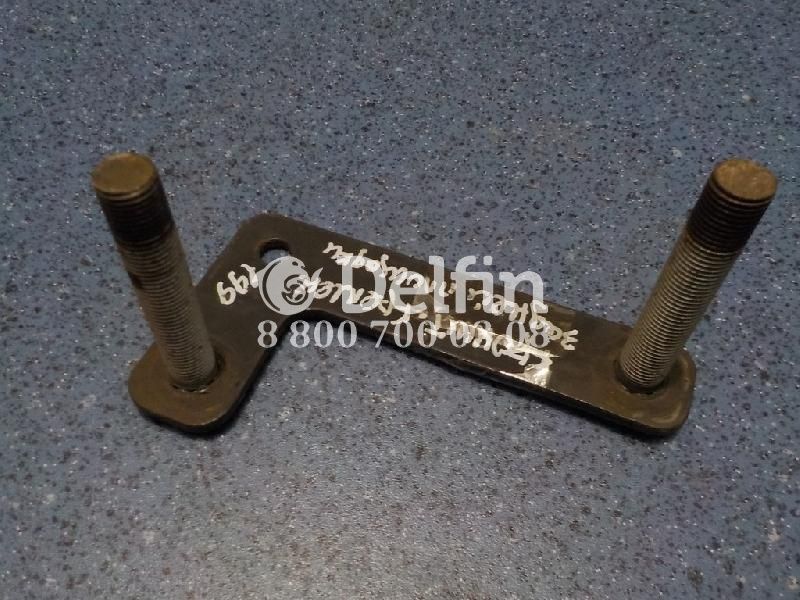 7420846446 Кронштейн крепления задней площадки Renault