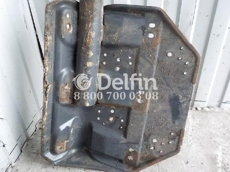 1725670 Кронштейн крепления крыла правый RH Scania