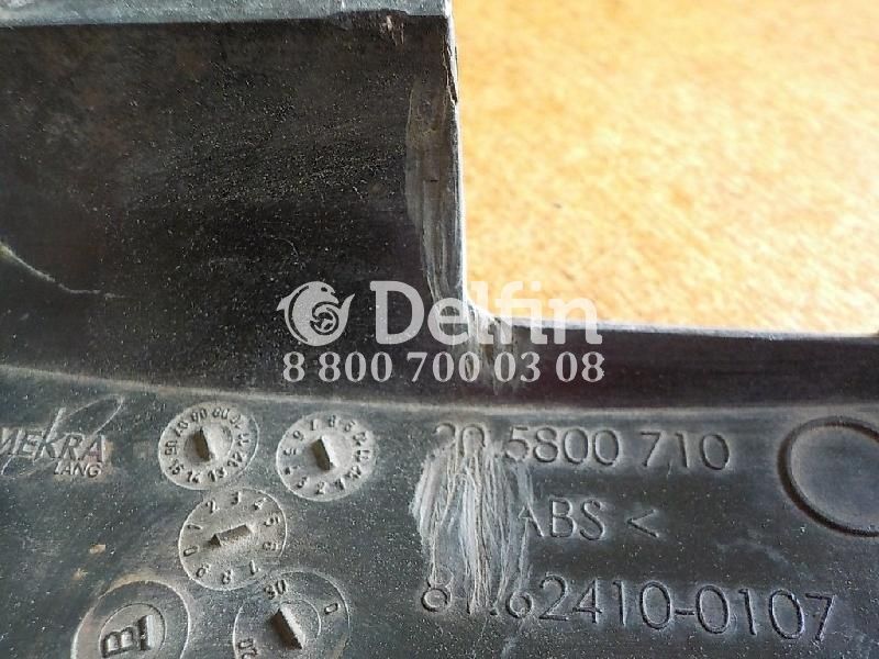 81624100107 Заглушка зеркала LH MAN