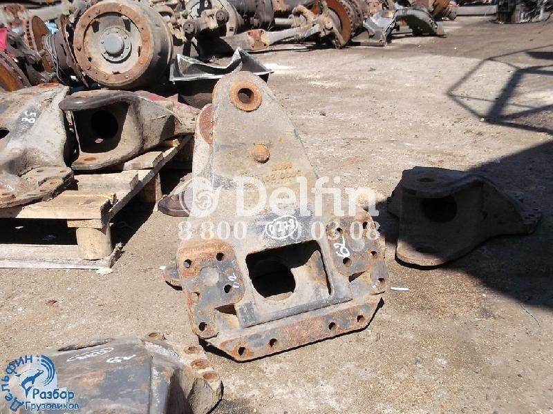 5010316157 Кронштейн рессоры Renault