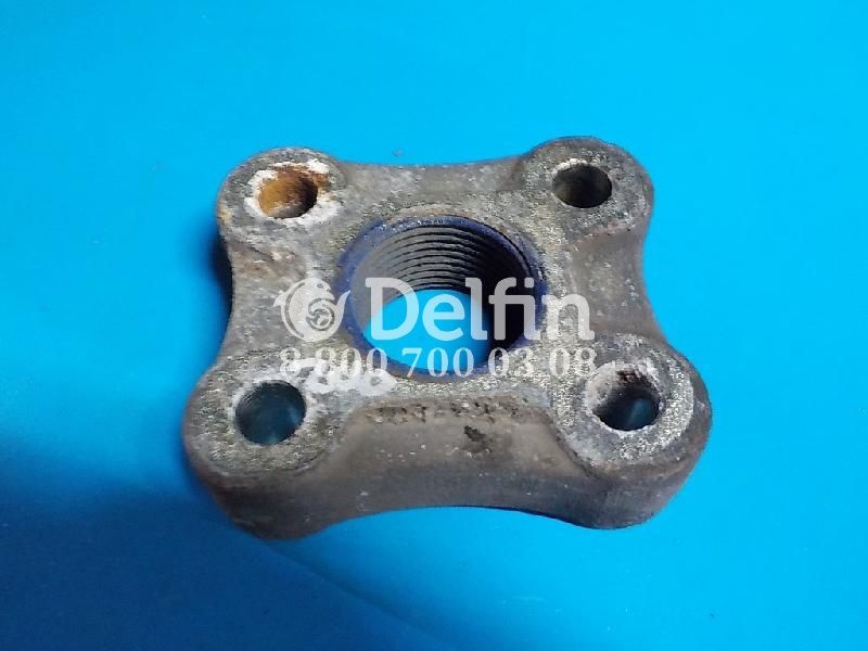 7420997338 Кронштейн под буксировачный крюк Renault