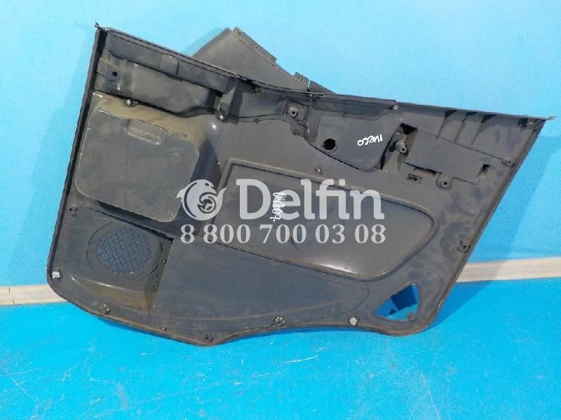 504001992 Обшивка двери передней левой Iveco