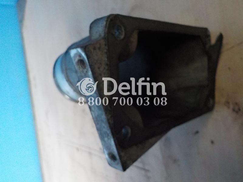 7421087555 Патрубок впускного коллектора Renault