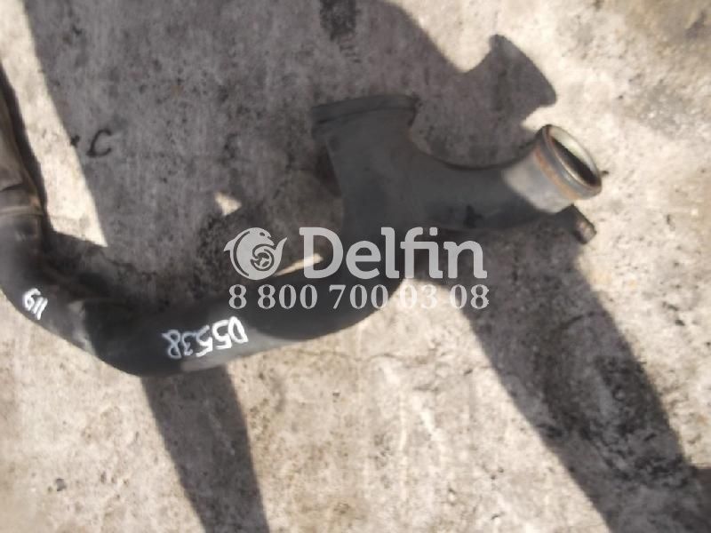 7420766146 Патрубок охлаждающей жидкоси Renault