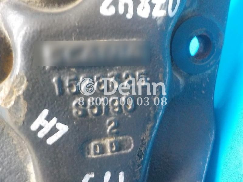 1528325 Кронштейн передней рессоры LH Scania